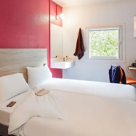 Hotel Hotelf1 Rénové *